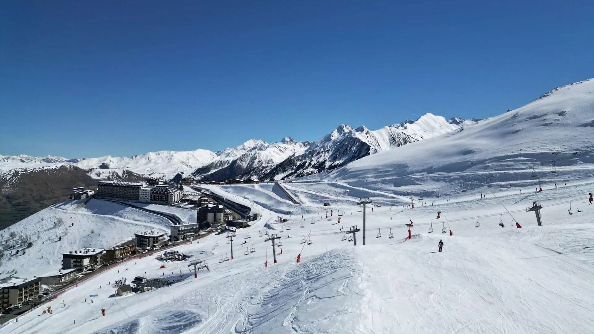 Grand Appart 13 Pers. Au Pied Des Pistes A Saint-Lary-Soulan - Fr-1-296-511