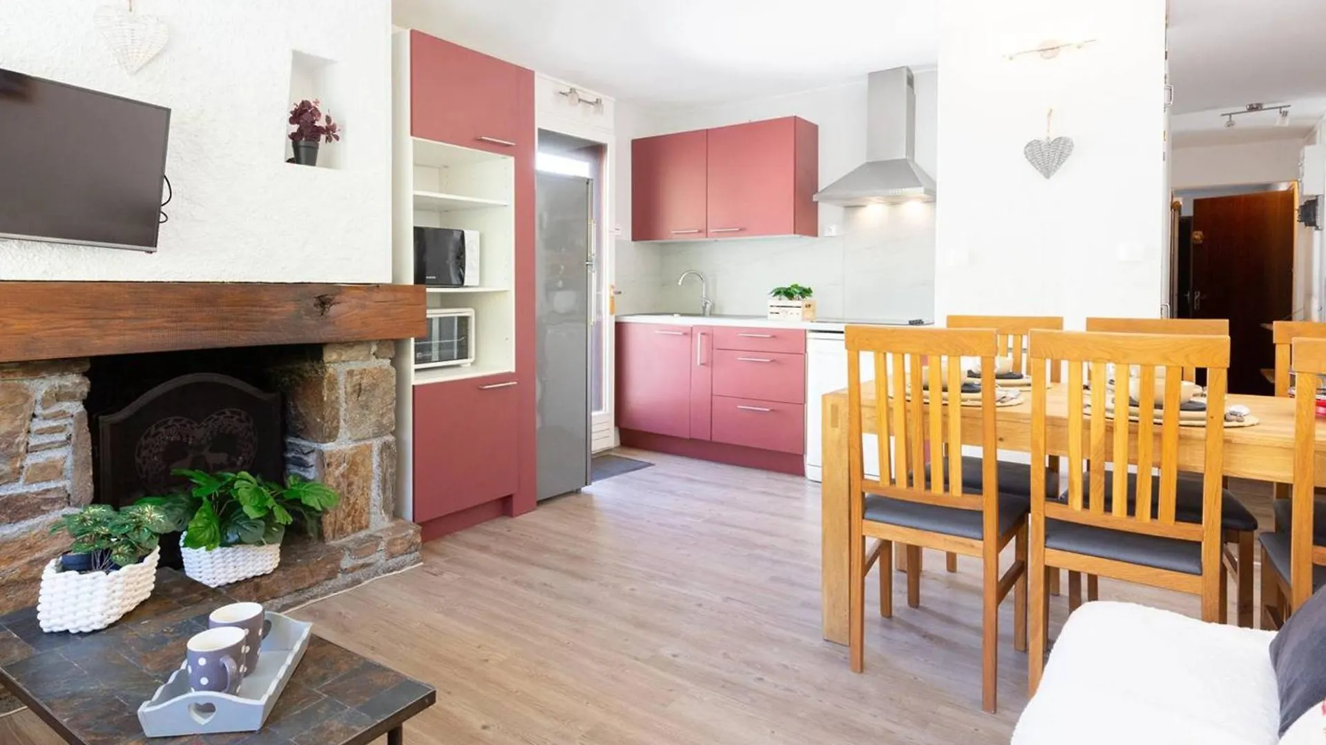 Grand Appart 13 Pers. Au Pied Des Pistes A Saint-Lary-Soulan - Fr-1-296-511